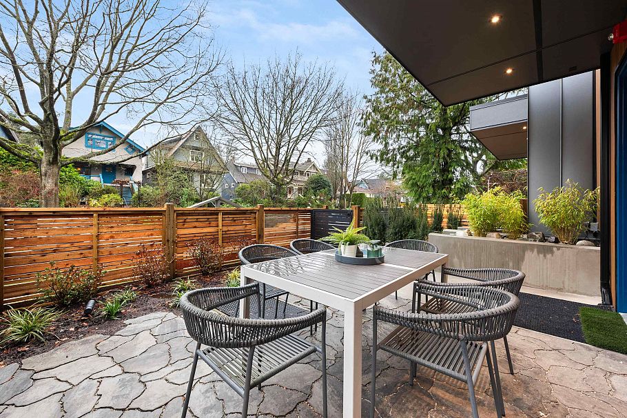 1 275 W 17th Avenue Vancouver, BC - 32