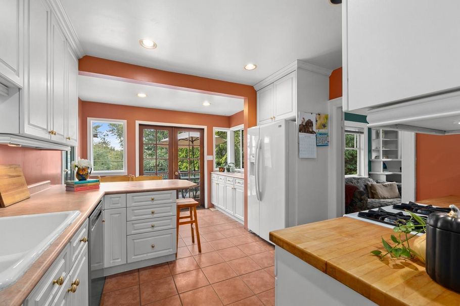 723 E 4th Street North Vancouver, BC - 13