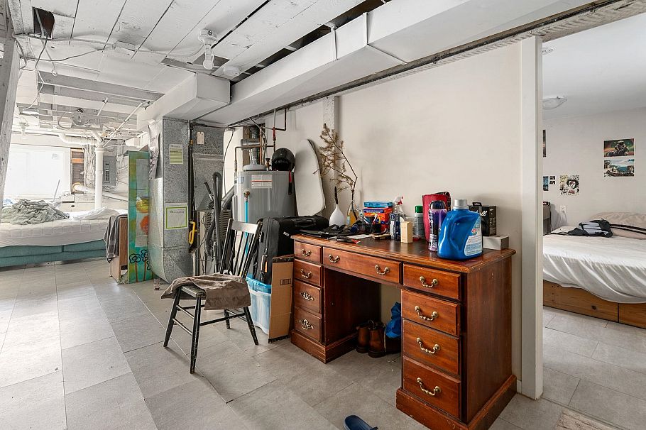 3192 W 8th Avenue Vancouver, BC - 13