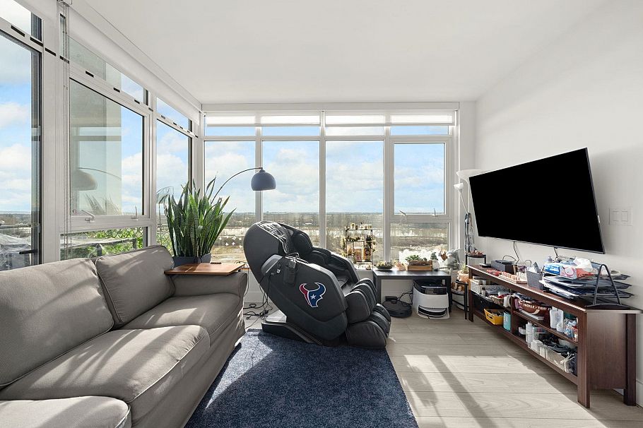 1405 3581 E Kent Avenue North Vancouver, BC - 6