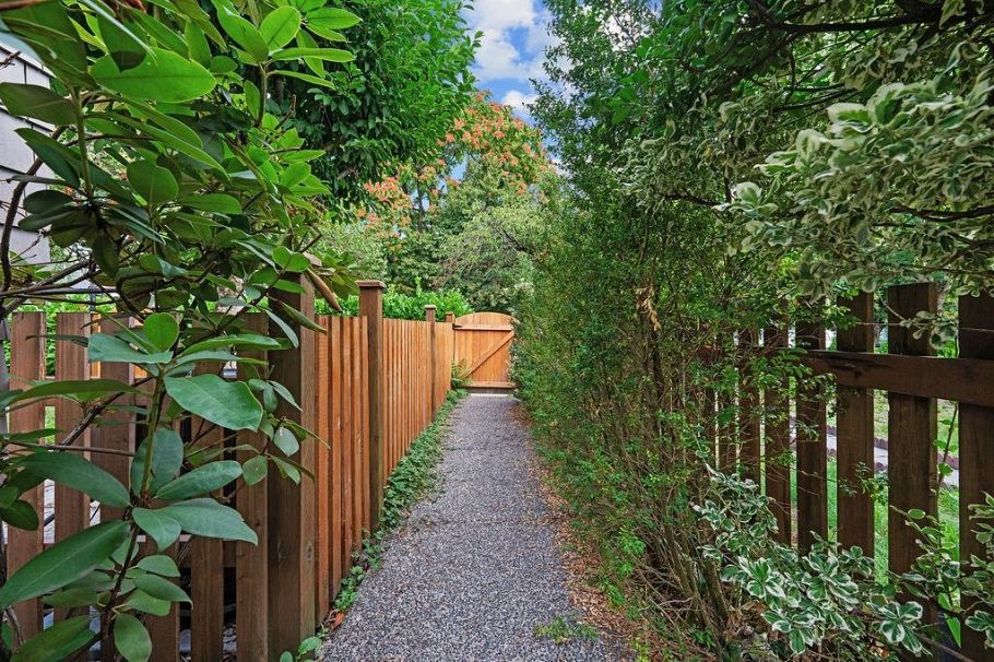 1254 E 11th Avenue Vancouver, BC - 21