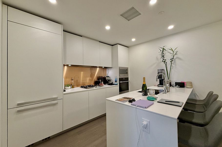 3605 1480 Howe Street Vancouver, BC - 7