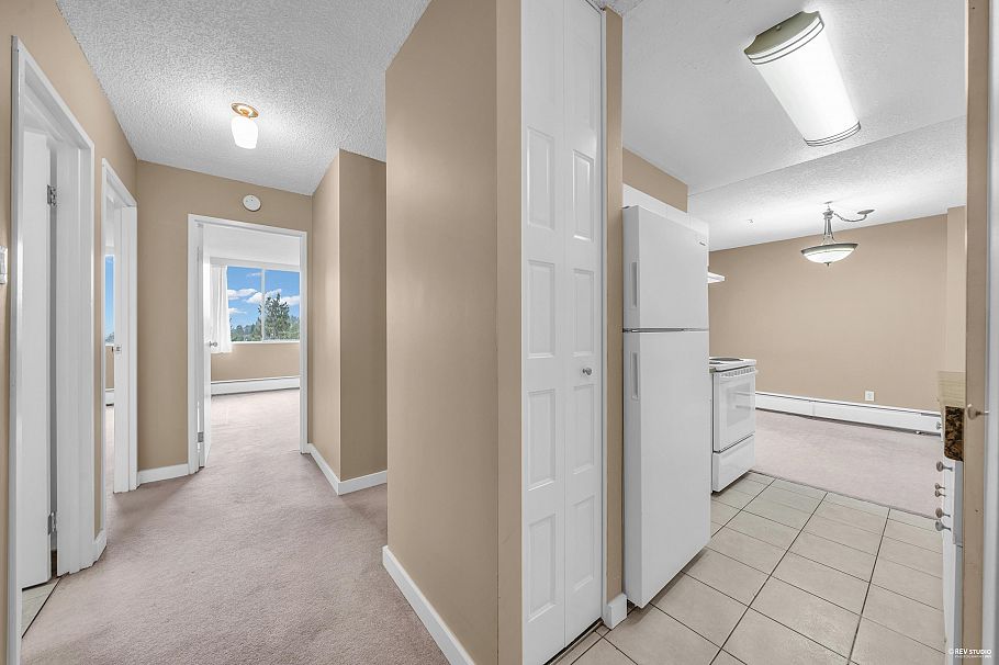 1602 2016 Fullerton Avenue North Vancouver, BC - 12