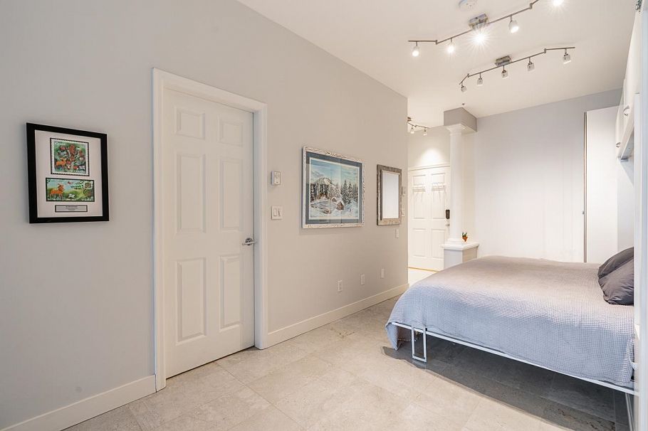 108 131 W 3rd Street North Vancouver, BC - 21