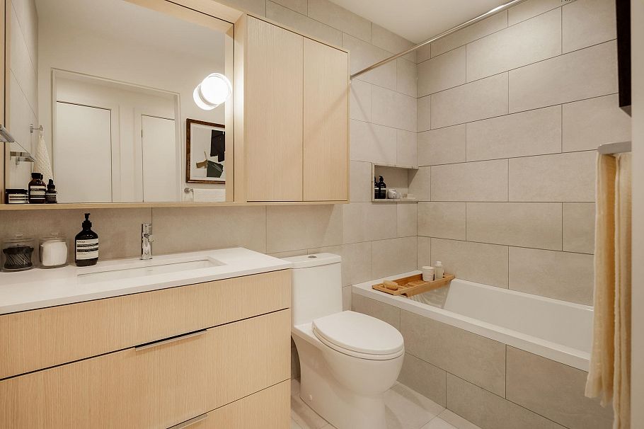 105 5020 Ash Street Vancouver, BC - 4