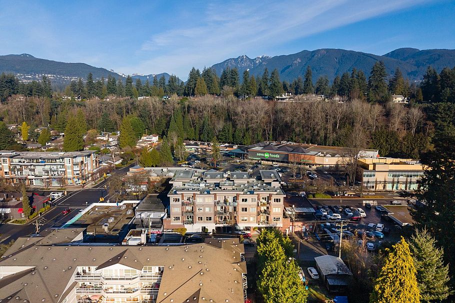 302 1273 Marine Drive North Vancouver, BC - 22