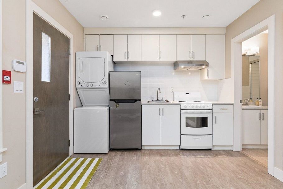 102 4577 Slocan Street Vancouver, BC - 20