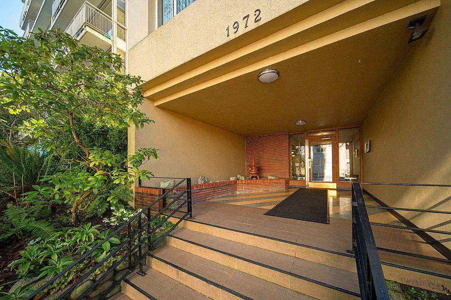 106 1972 Robson Street Vancouver, BC - 6