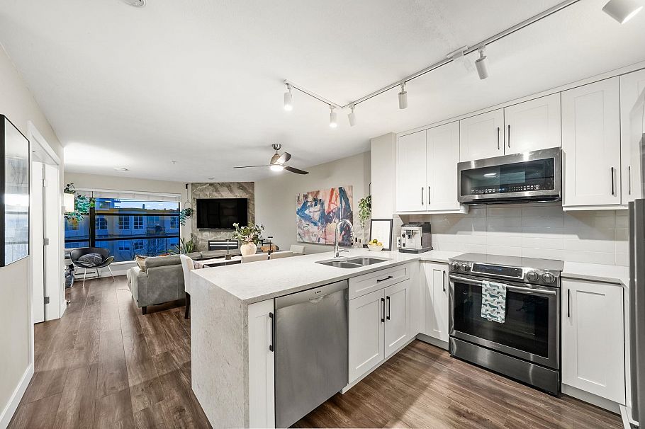 410 124 W 3rd Street North Vancouver, BC - 7