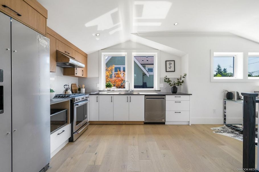 1427 E 27th Avenue Vancouver, BC - 12