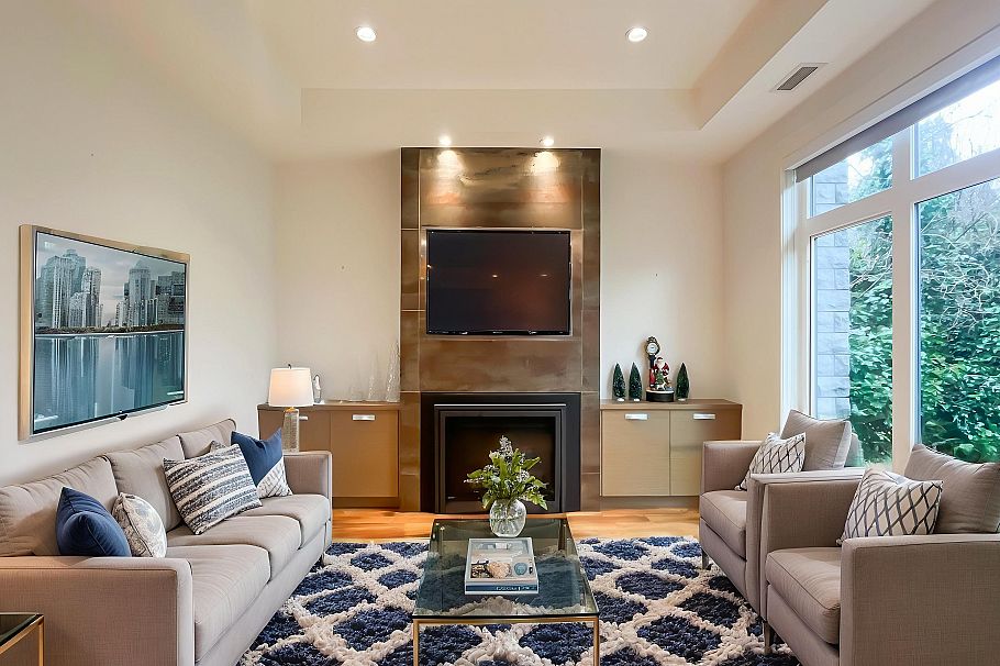 3950 W 37th Avenue Vancouver, BC - 4