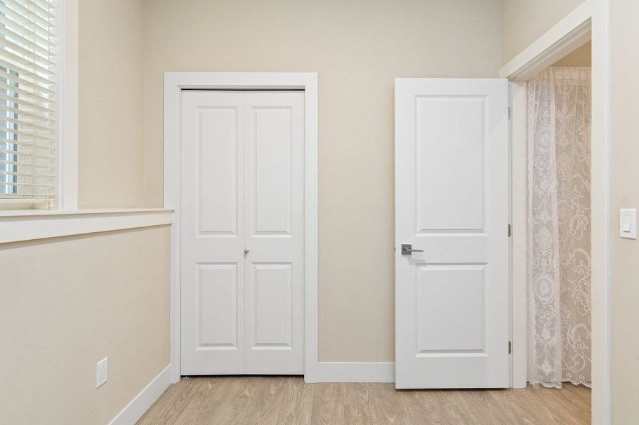 102 4577 Slocan Street Vancouver, BC - 11