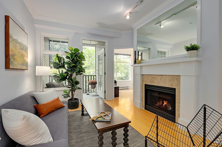 304 1388 Nelson Street Vancouver, BC - 3