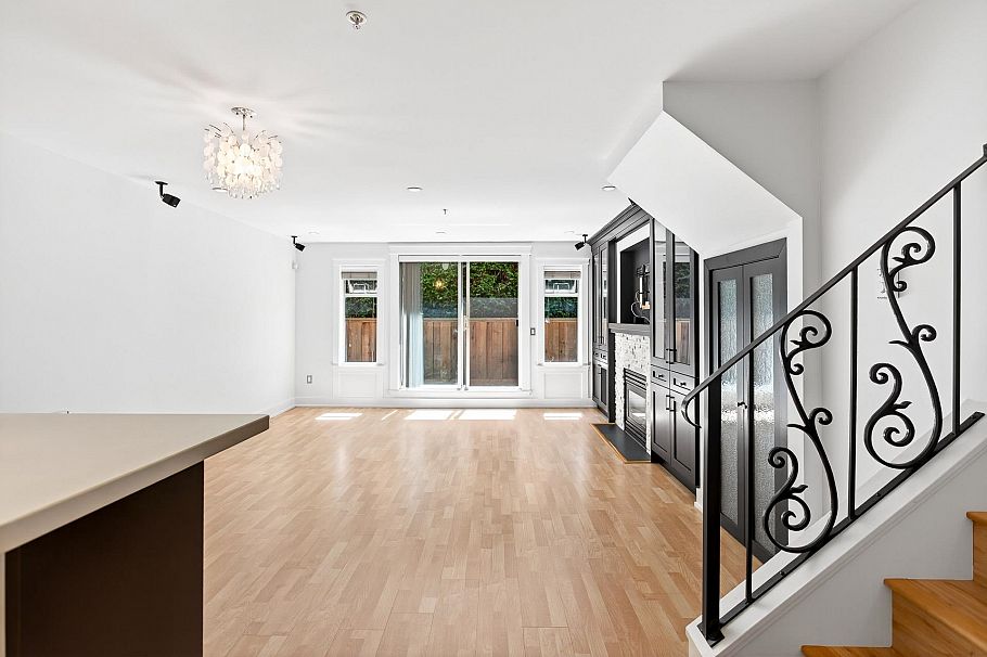 60 3436 Terra Vita Place Vancouver, BC - 8