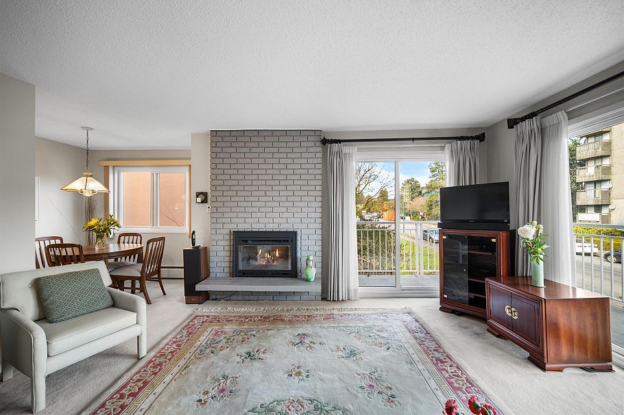 202 1066 W 13th Avenue Vancouver, BC - 13