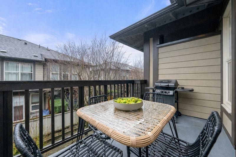 4 307 E 15th Street North Vancouver, BC - 10