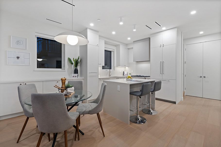 2 2253 Grant Street Vancouver, BC - 13