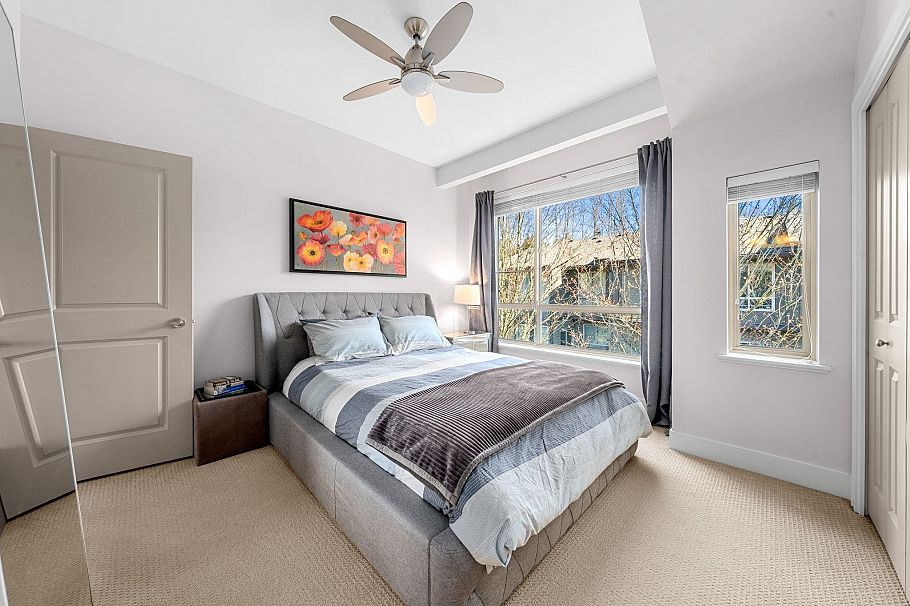 5 897 Premier Street North Vancouver, BC - 20