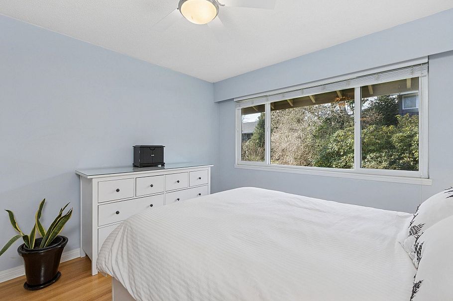 214 555 W 28th Street North Vancouver, BC - 19