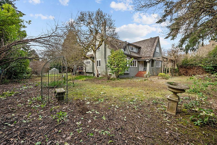 3737 Pine Crescent Vancouver, BC - 1