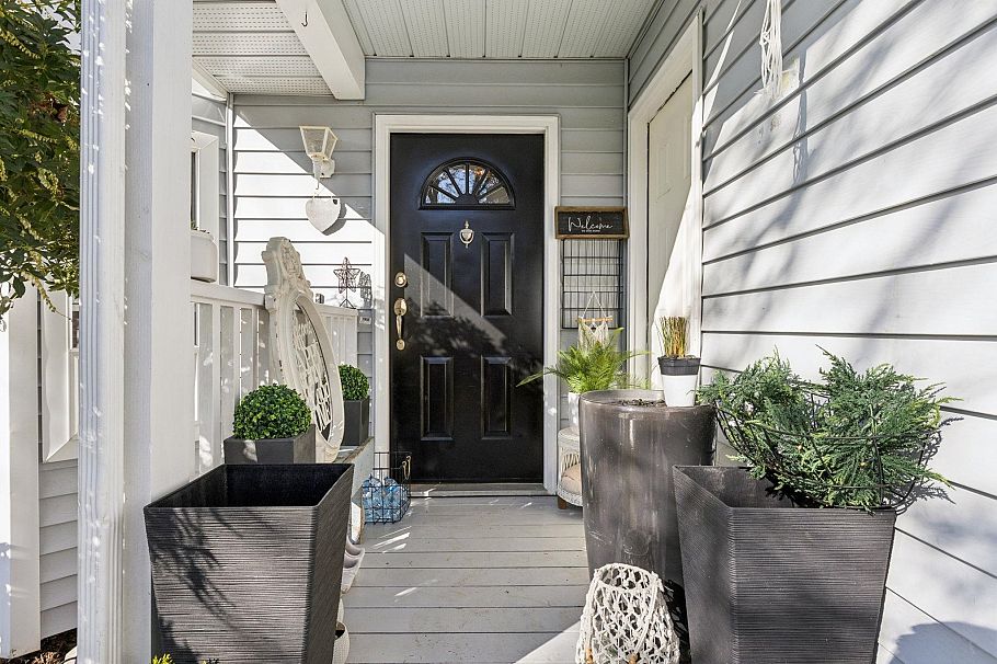 875 Porteau Place North Vancouver, BC - 2