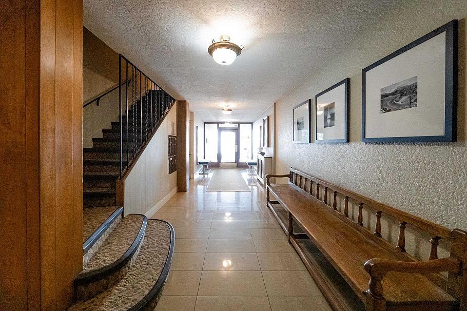 106 1972 Robson Street Vancouver, BC - 7