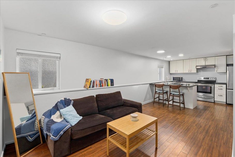 3440 W 26th Avenue Vancouver, BC - 23