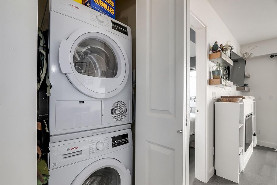 403 688 E 18th Avenue Vancouver, BC - 23