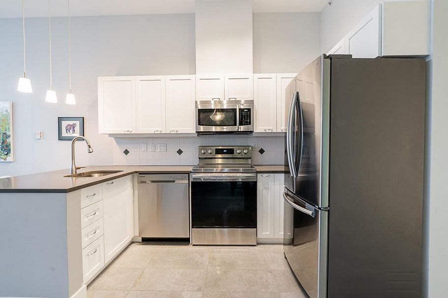 108 131 W 3rd Street North Vancouver, BC - 10