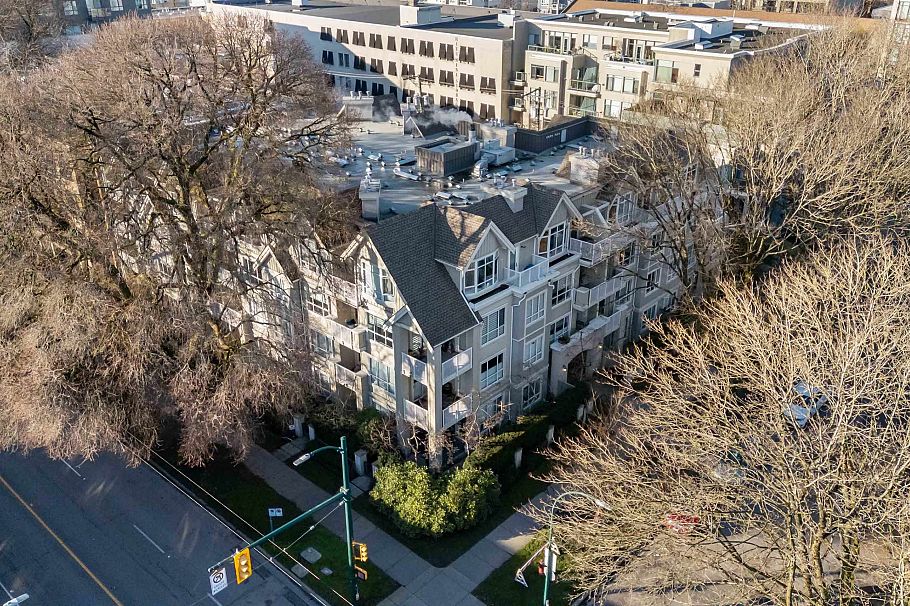 104 2755 Maple Street Vancouver, BC - 29