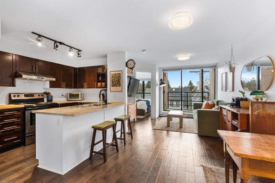 PH12 2150 E Hastings Street Vancouver, BC - 9