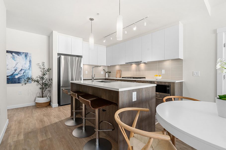 205 615 E 3rd Street North Vancouver, BC - 10