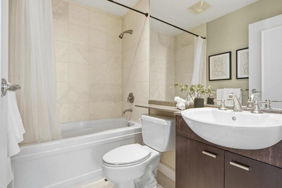 4302 1408 Strathmore Mews Vancouver, BC - 16