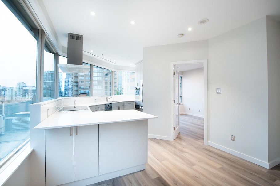 814 1177 Hornby Street Vancouver, BC - 11