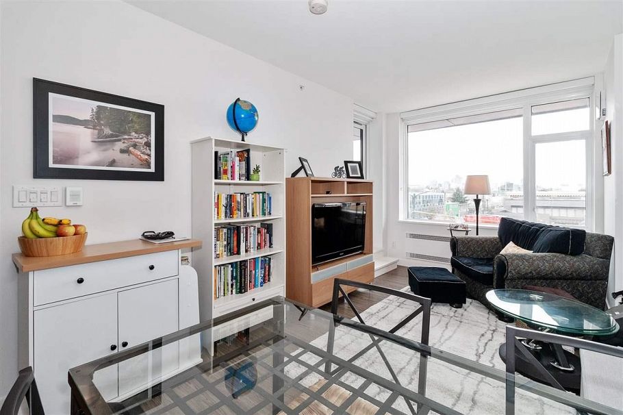 415 209 E 7 Avenue Vancouver, BC - 3