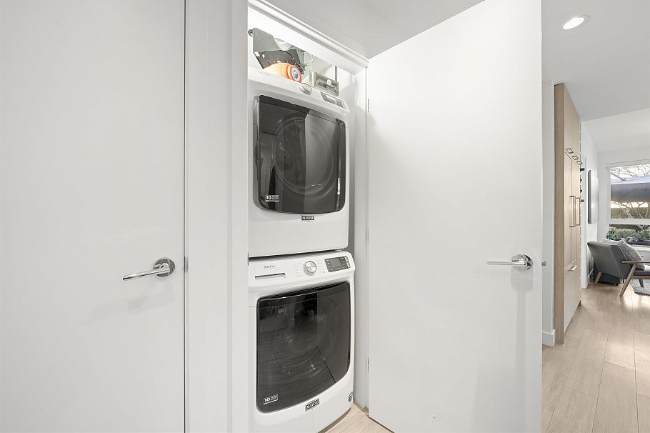 116 747 E 3rd Street North Vancouver, BC - 30