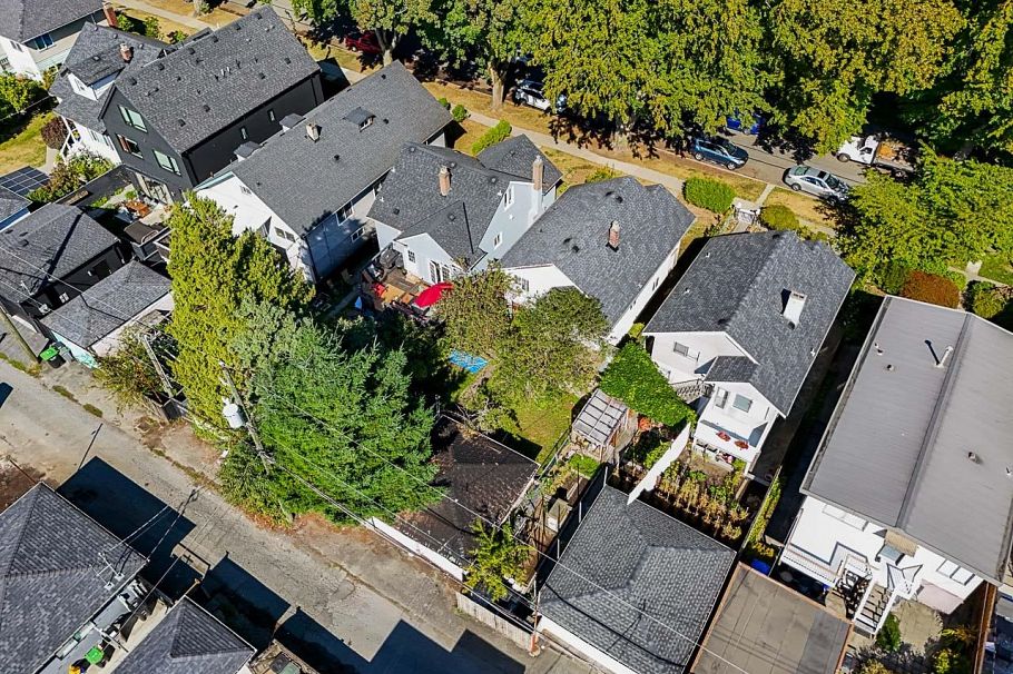 2668 William Street Vancouver, BC - 8