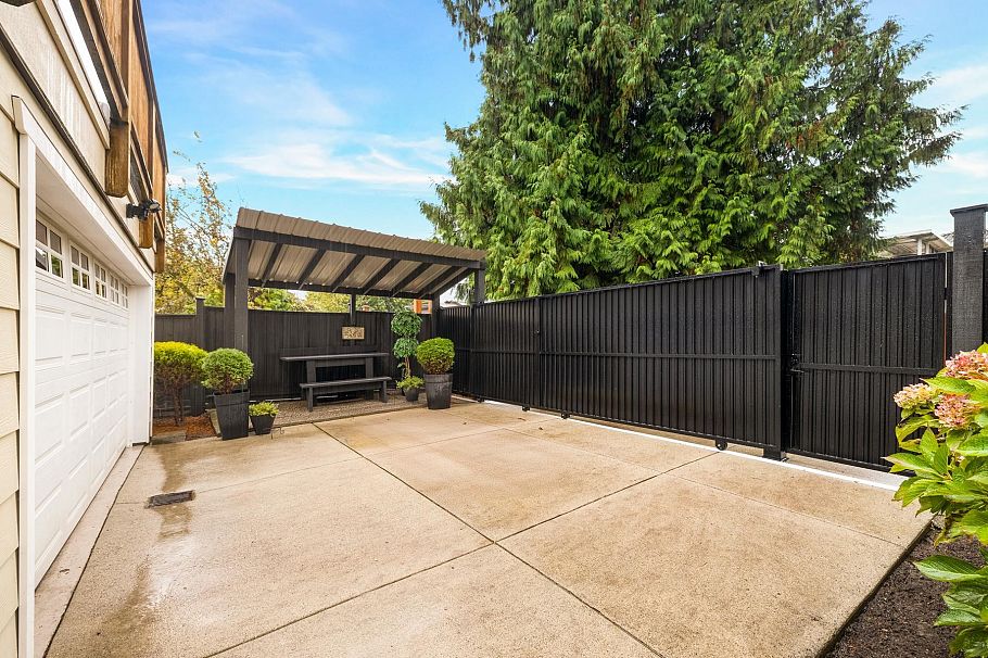 1709 Philip Avenue North Vancouver, BC - 34