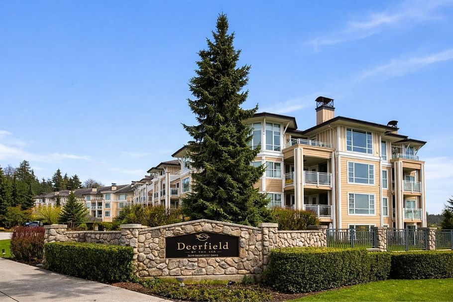 416 3629 Deercrest Drive North Vancouver, BC - 32
