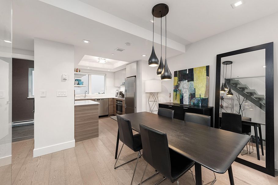 147 St. Patricks Avenue North Vancouver, BC - 8