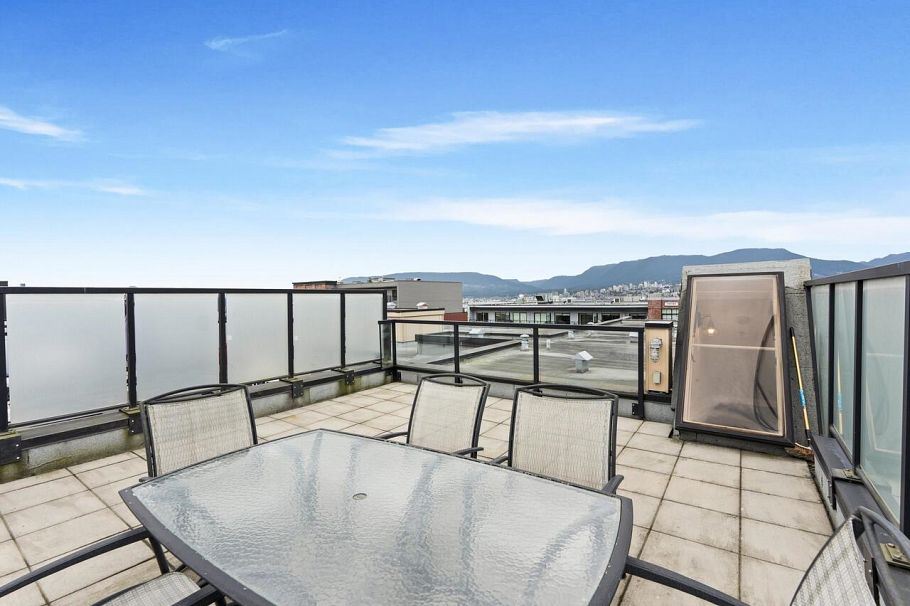 PH12 2150 E Hastings Street Vancouver, BC - 3