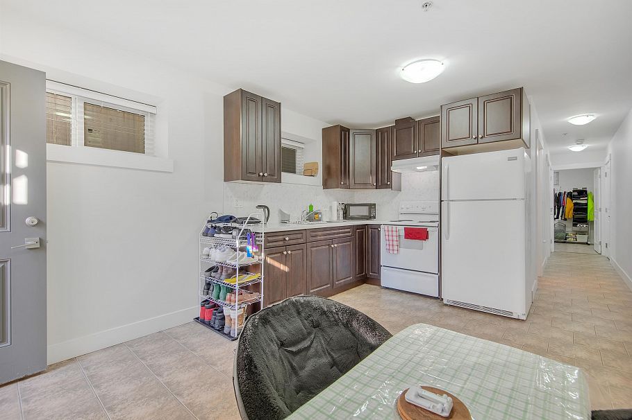 5887 Battison Street Vancouver, BC - 28