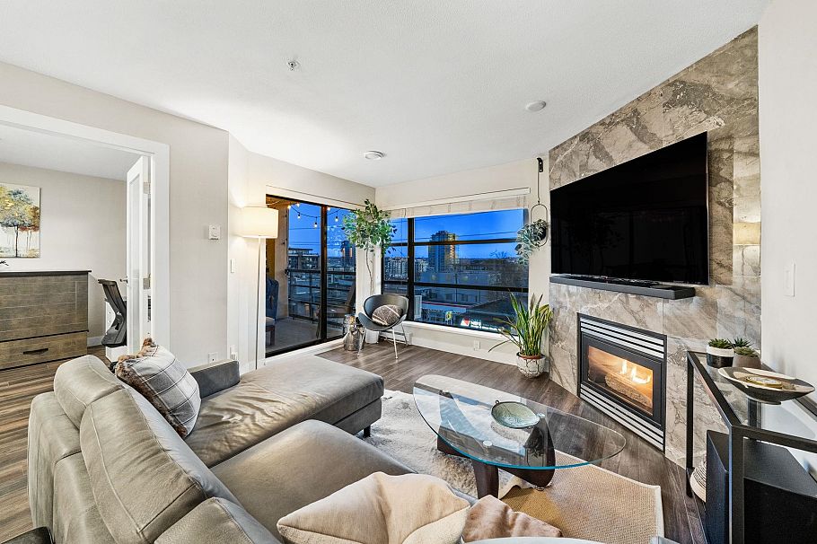 410 124 W 3rd Street North Vancouver, BC - 4