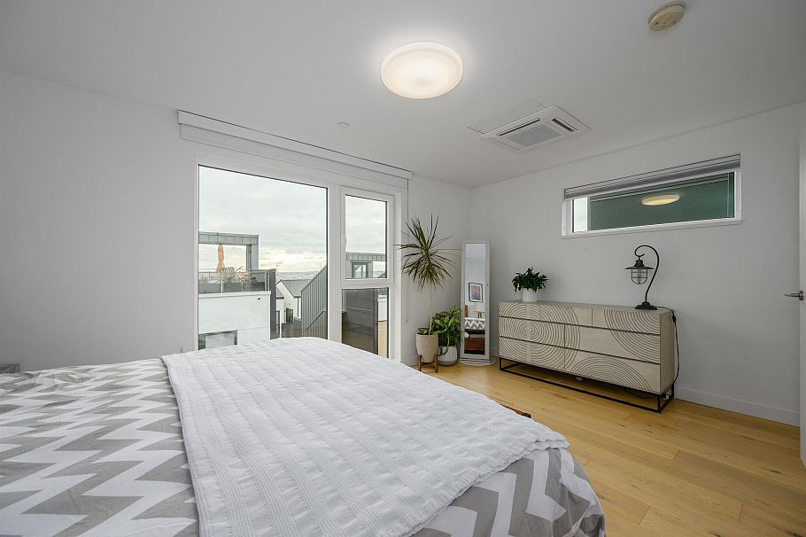 206 649 E 3rd Street North Vancouver, BC - 14