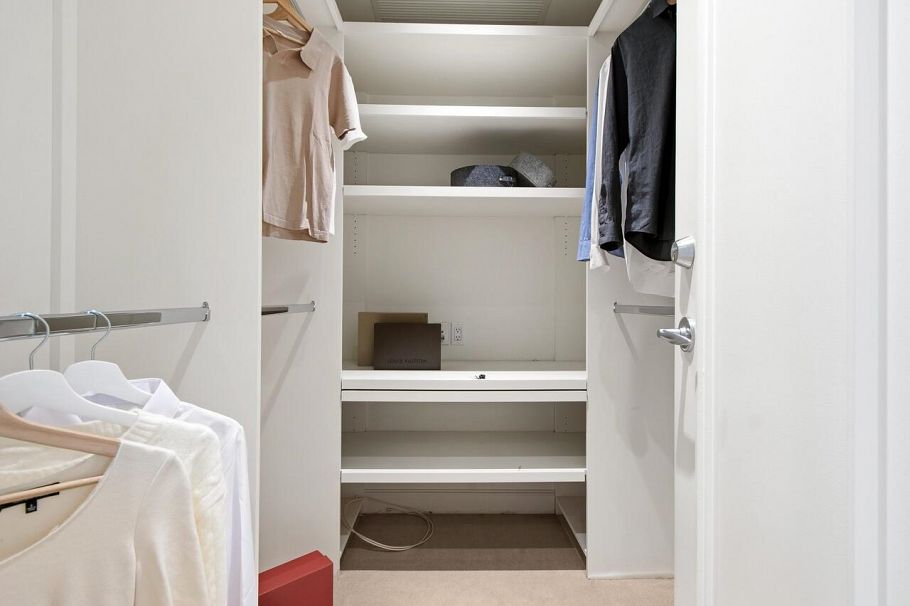 4302 1408 Strathmore Mews Vancouver, BC - 12