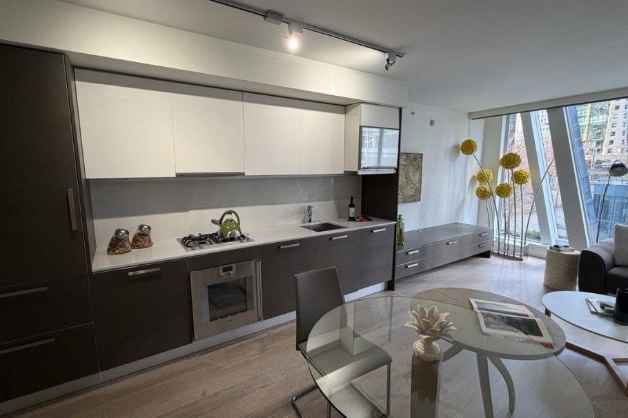 508 1477 W Pender Street Vancouver, BC - 4