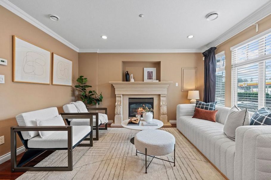 1254 E 11th Avenue Vancouver, BC - 3