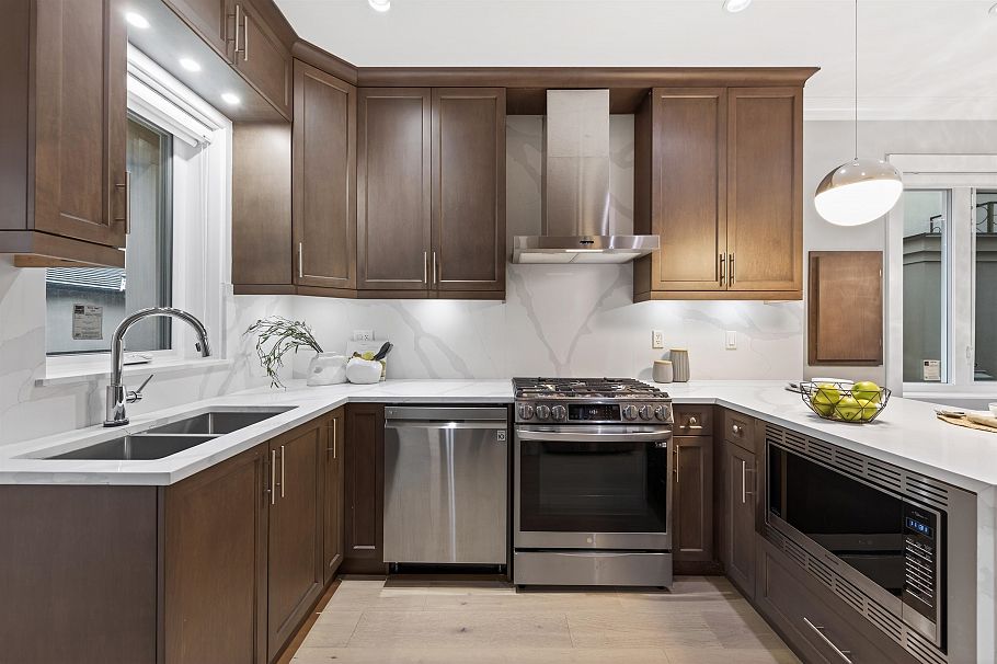 6532 Angus Drive Vancouver, BC - 8