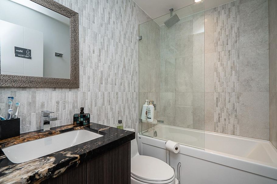 4365 Mountain Highway North Vancouver, BC - 22