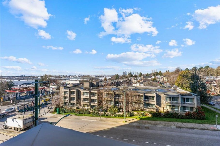 410 8138 Fraser Street Vancouver, BC - 23